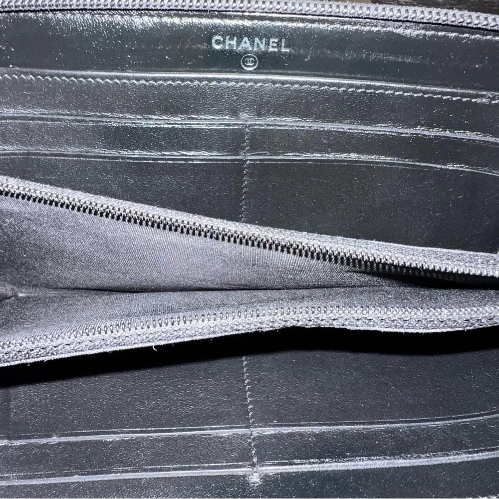 CHANEL Black Boy  Leather Wallet - Picture 3 of 10